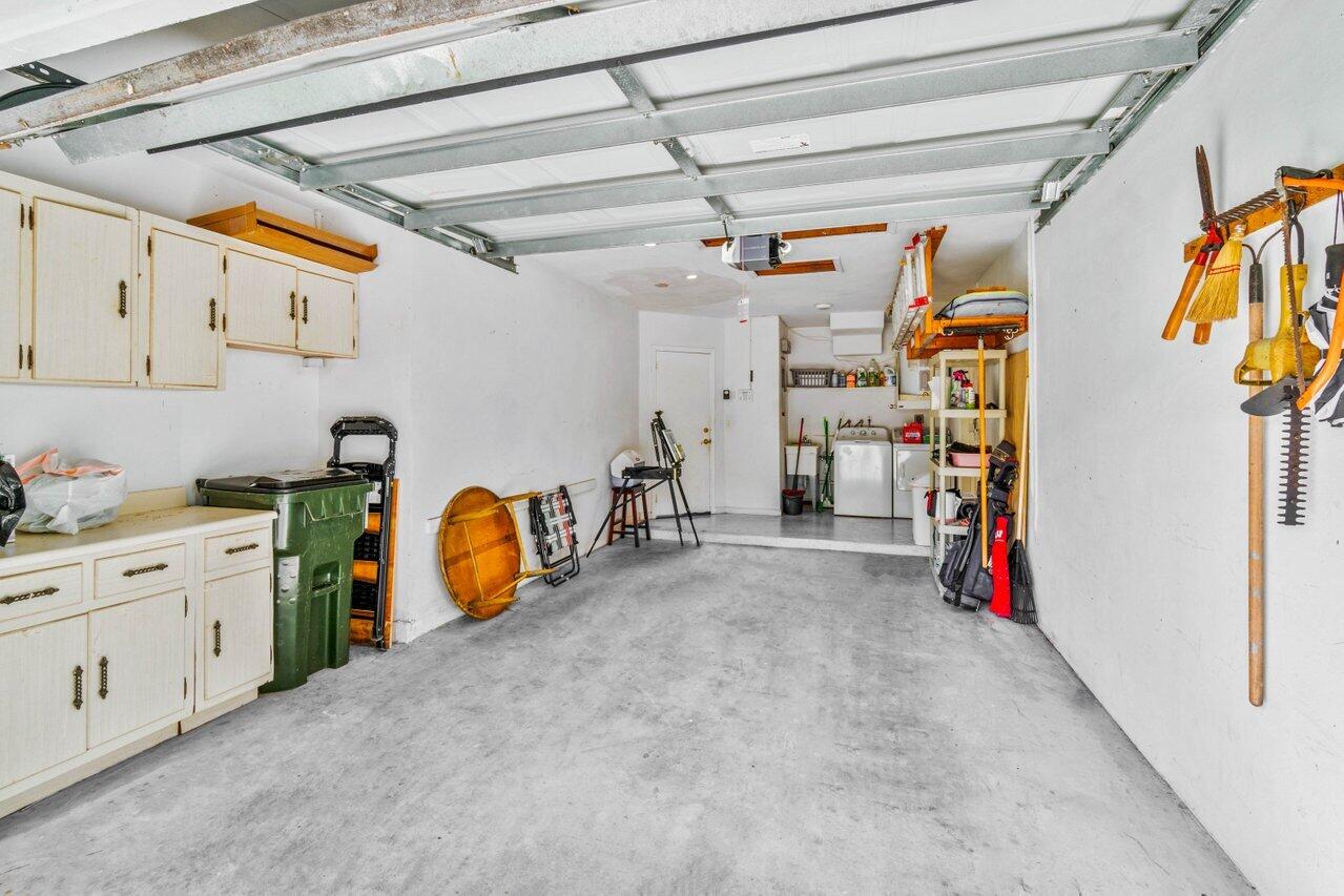 1035 Bermuda Gardens Rd Road