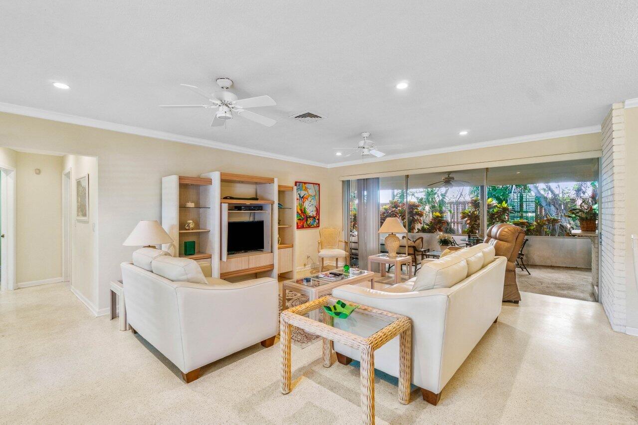 1035 Bermuda Gardens Rd Road