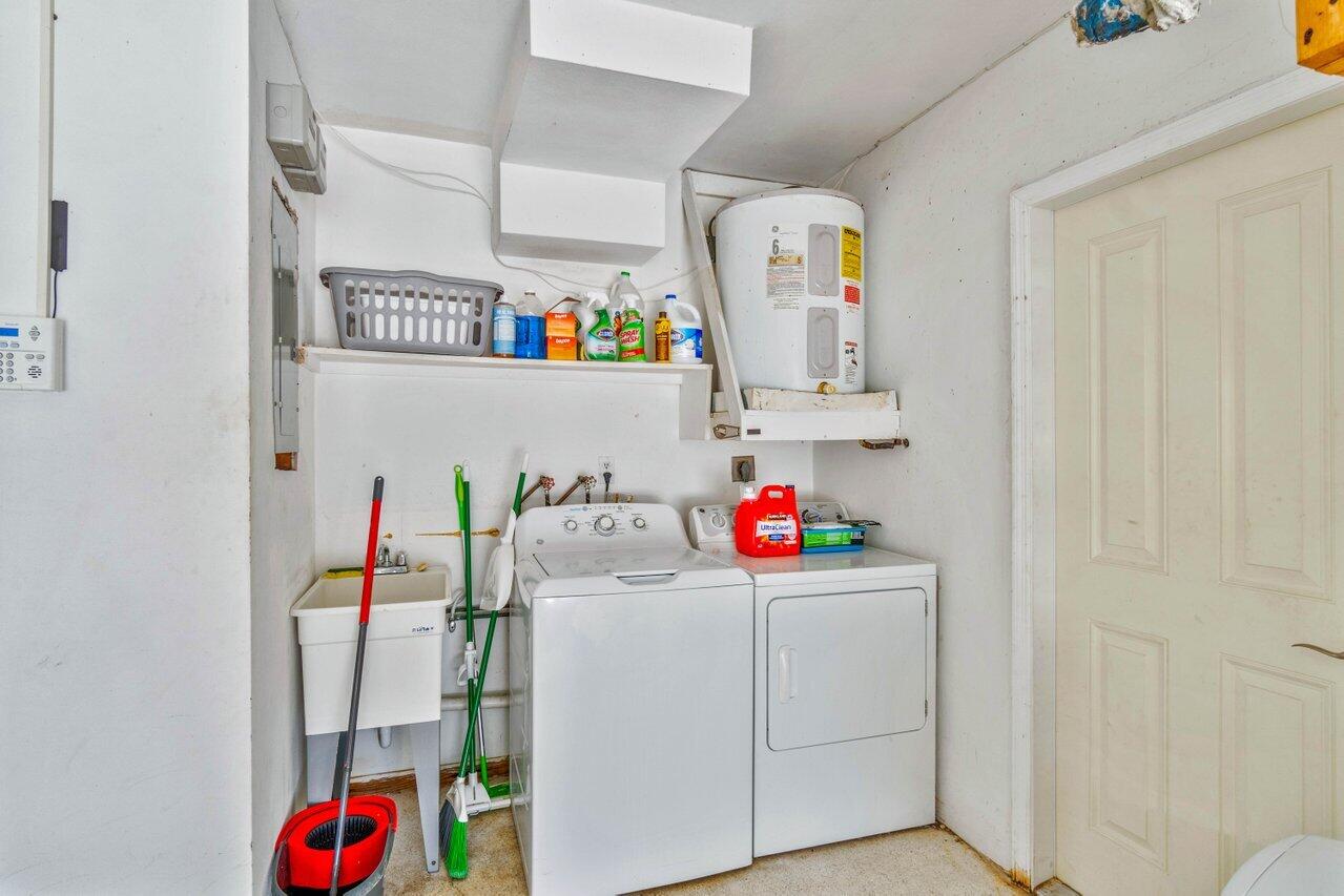 1035 Bermuda Gardens Rd Road