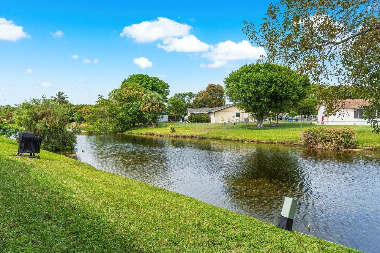 136 Village Walk Drive, Royal Palm Beach