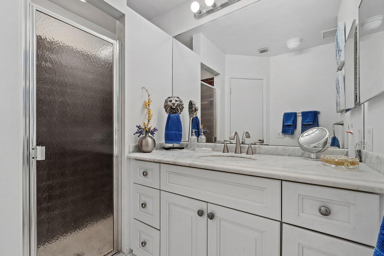 136 Village Walk Drive, Royal Palm Beach