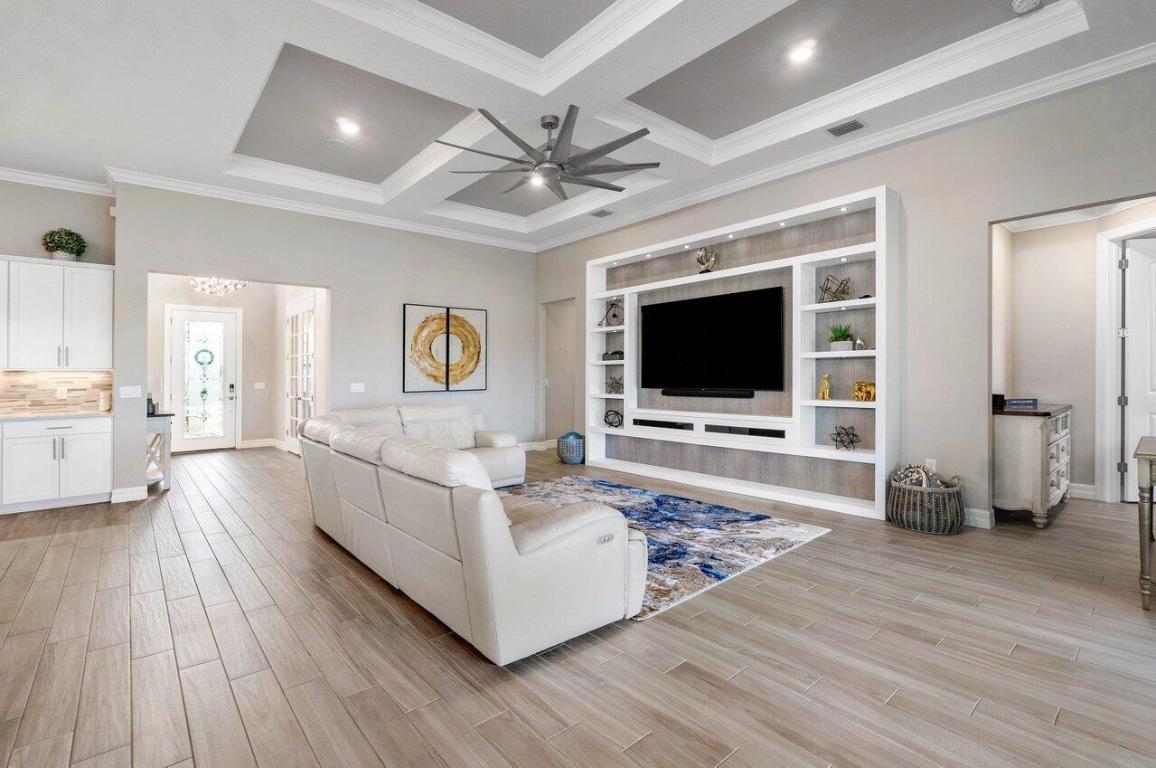 8441 Vaulting Drive, Lake Worth