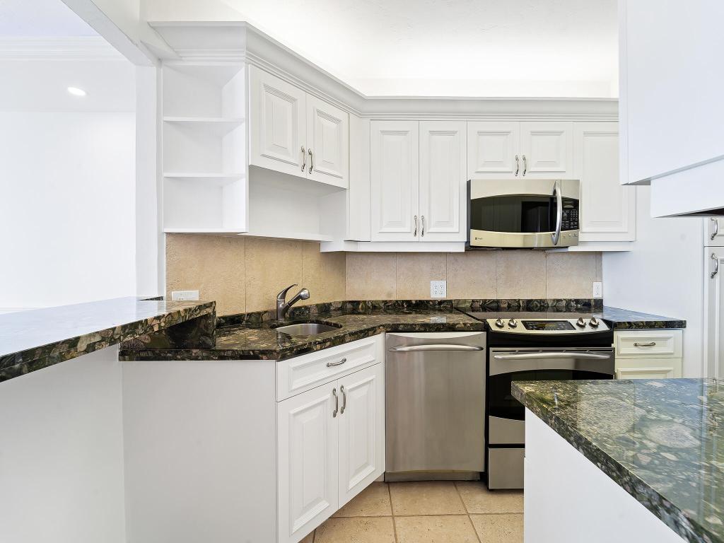 1225 S Ocean Boulevard 904