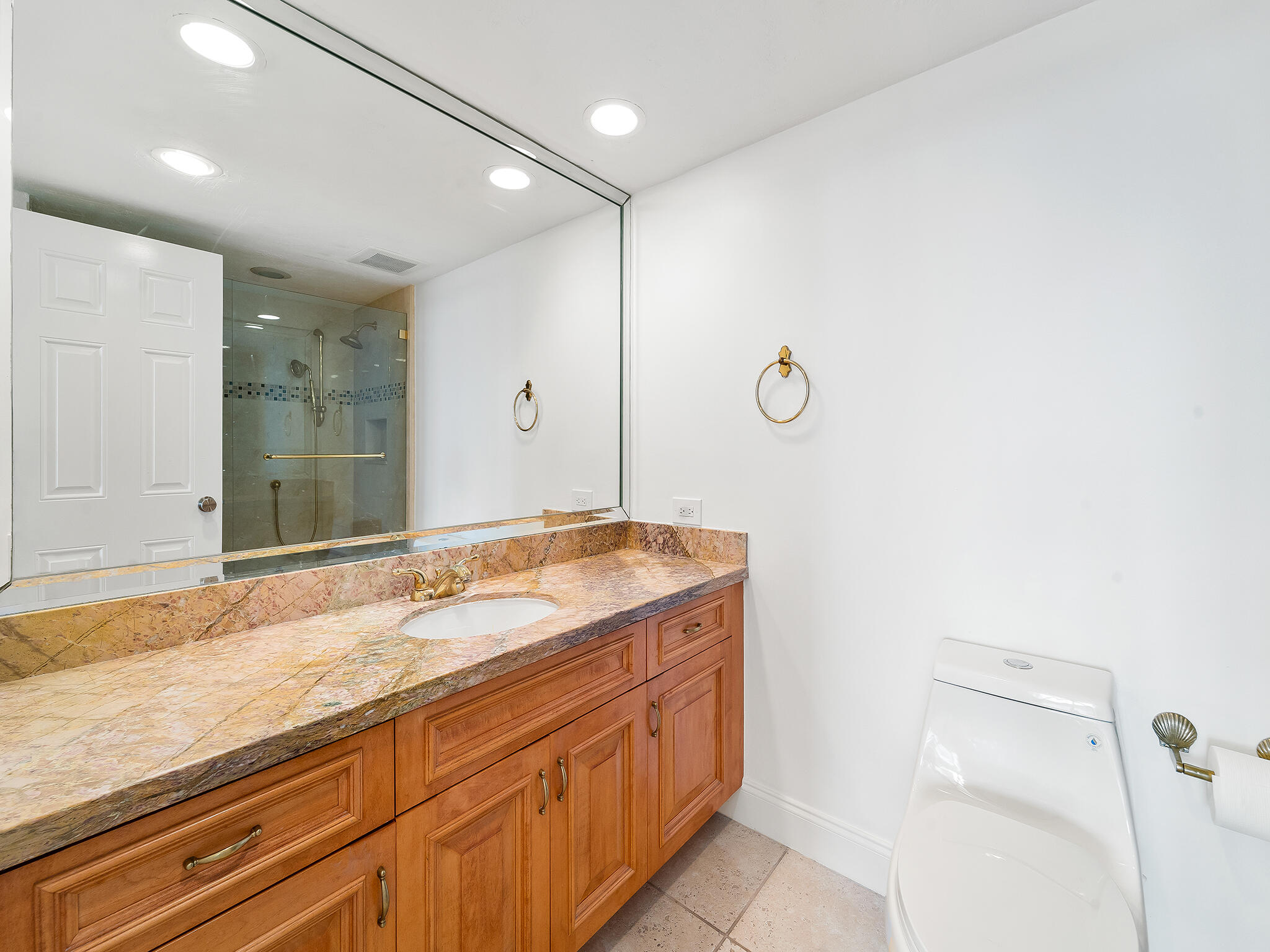 1225 S Ocean Boulevard 904