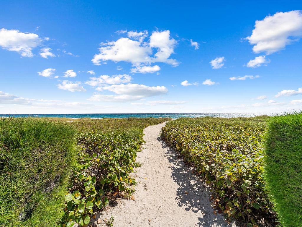 1225 S Ocean Boulevard 904