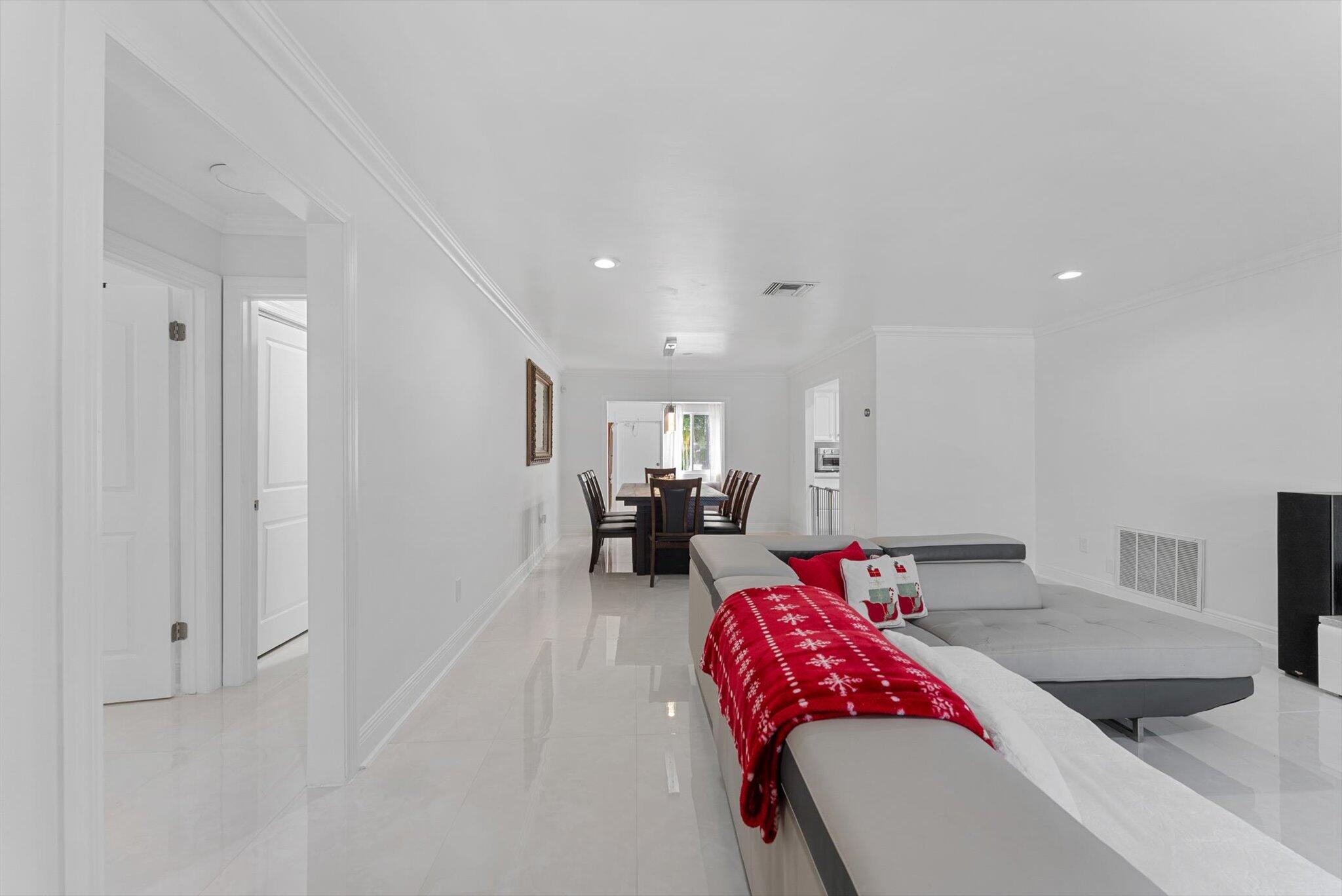8900 SW 7th Street