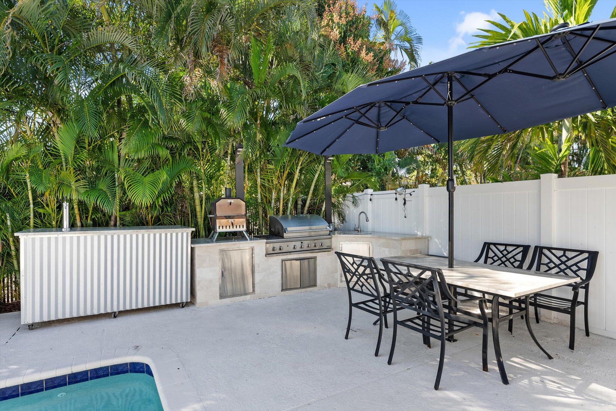 8900 SW 7th Street