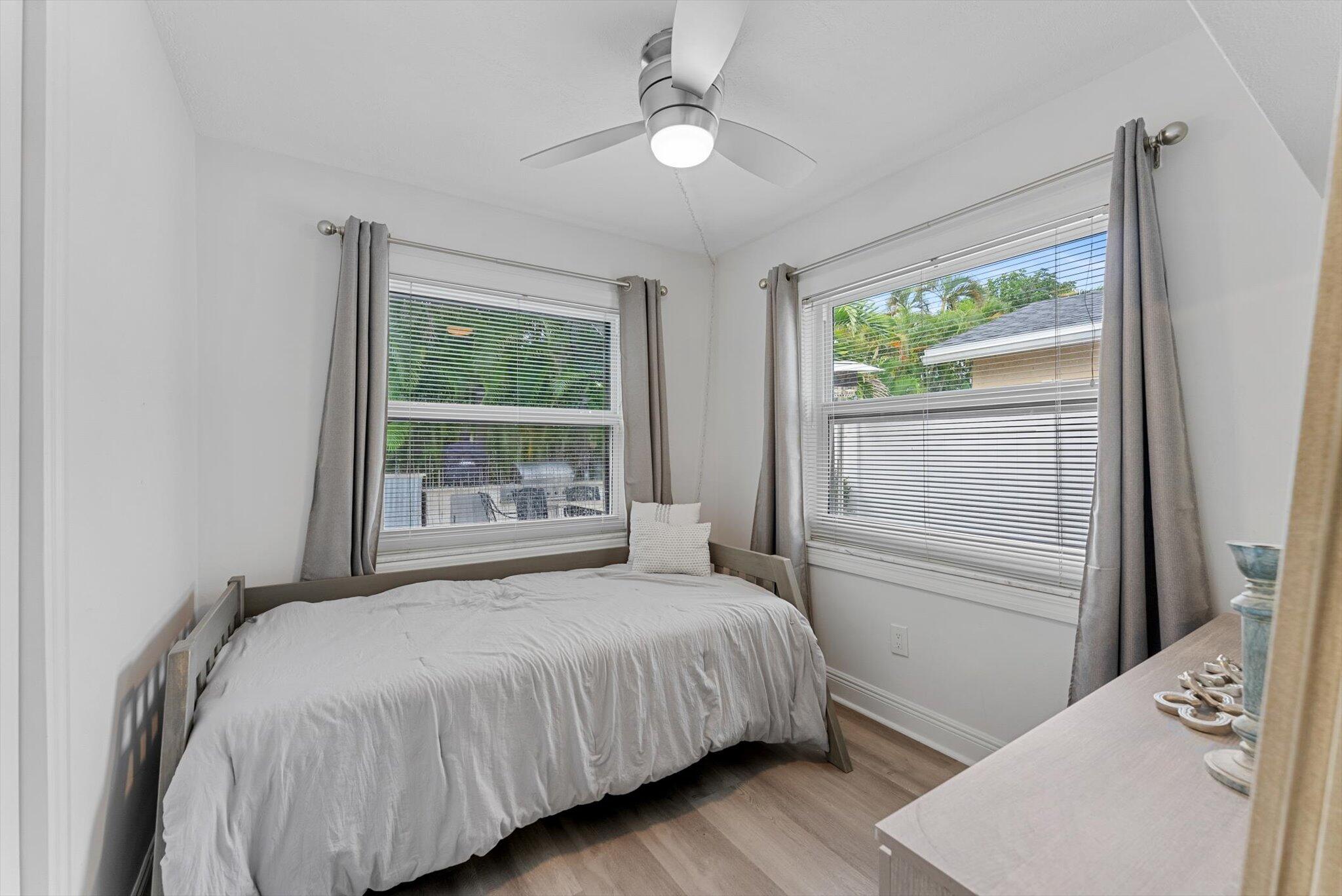8900 SW 7th Street