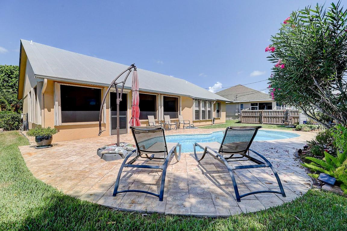 1631 SW Pancoast Street