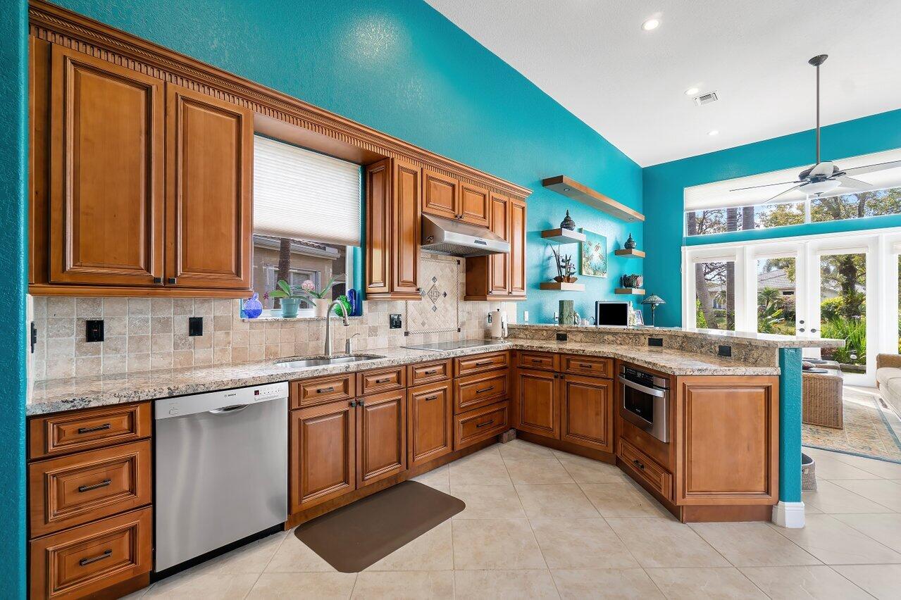 12424 NW 62nd Court