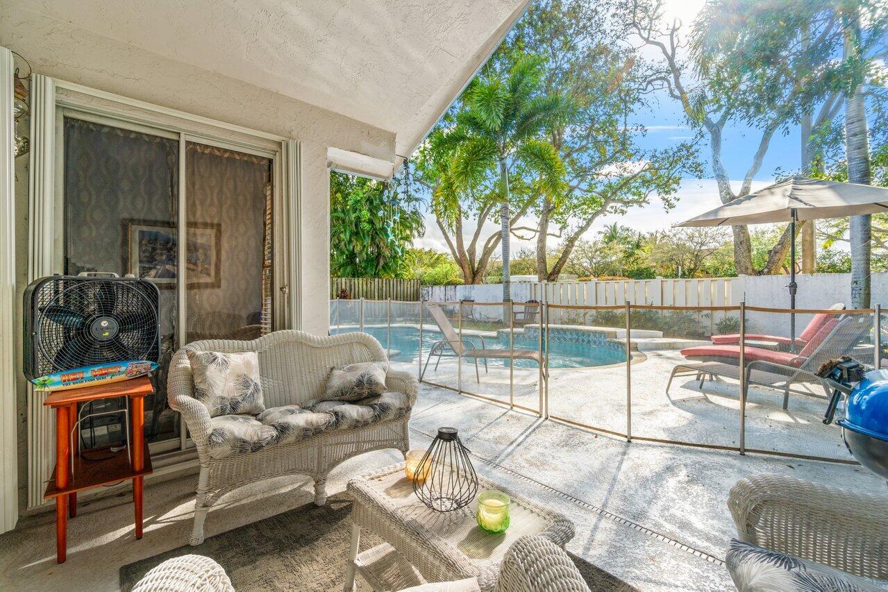 2915 NW 70th Avenue
