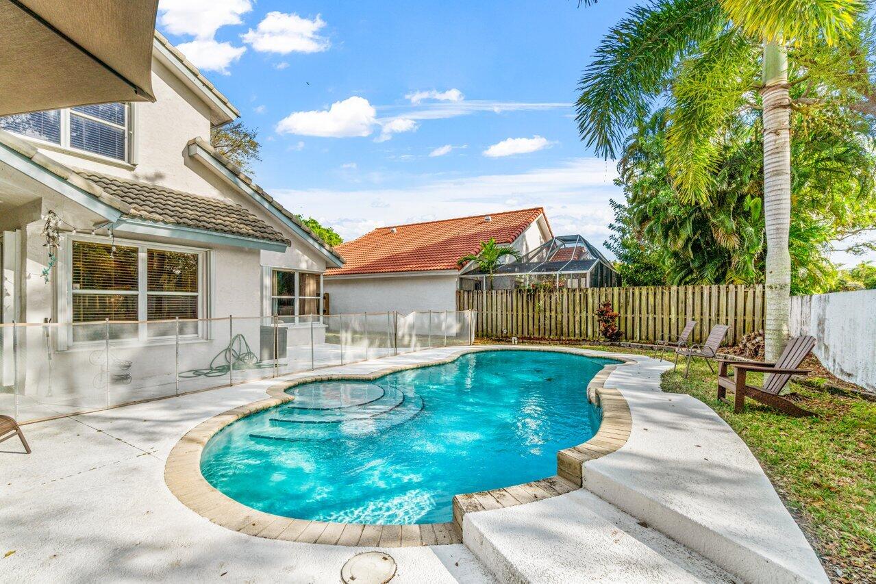 2915 NW 70th Avenue