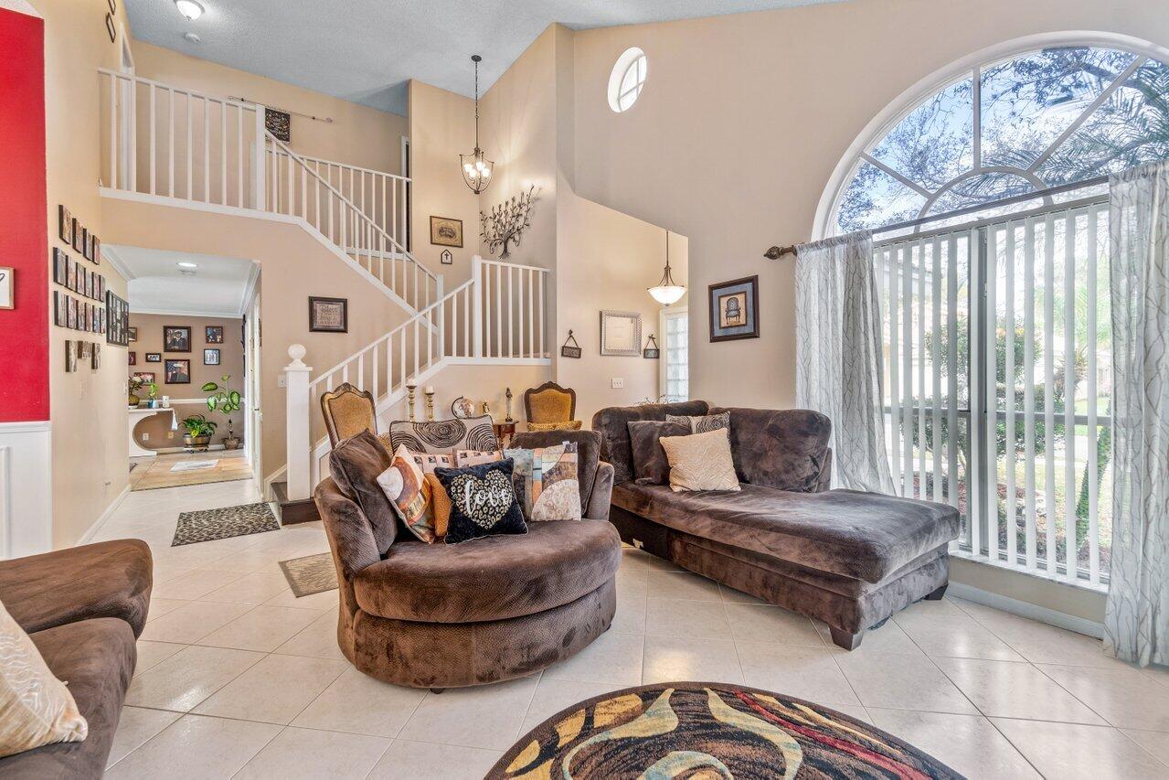 2915 NW 70th Avenue