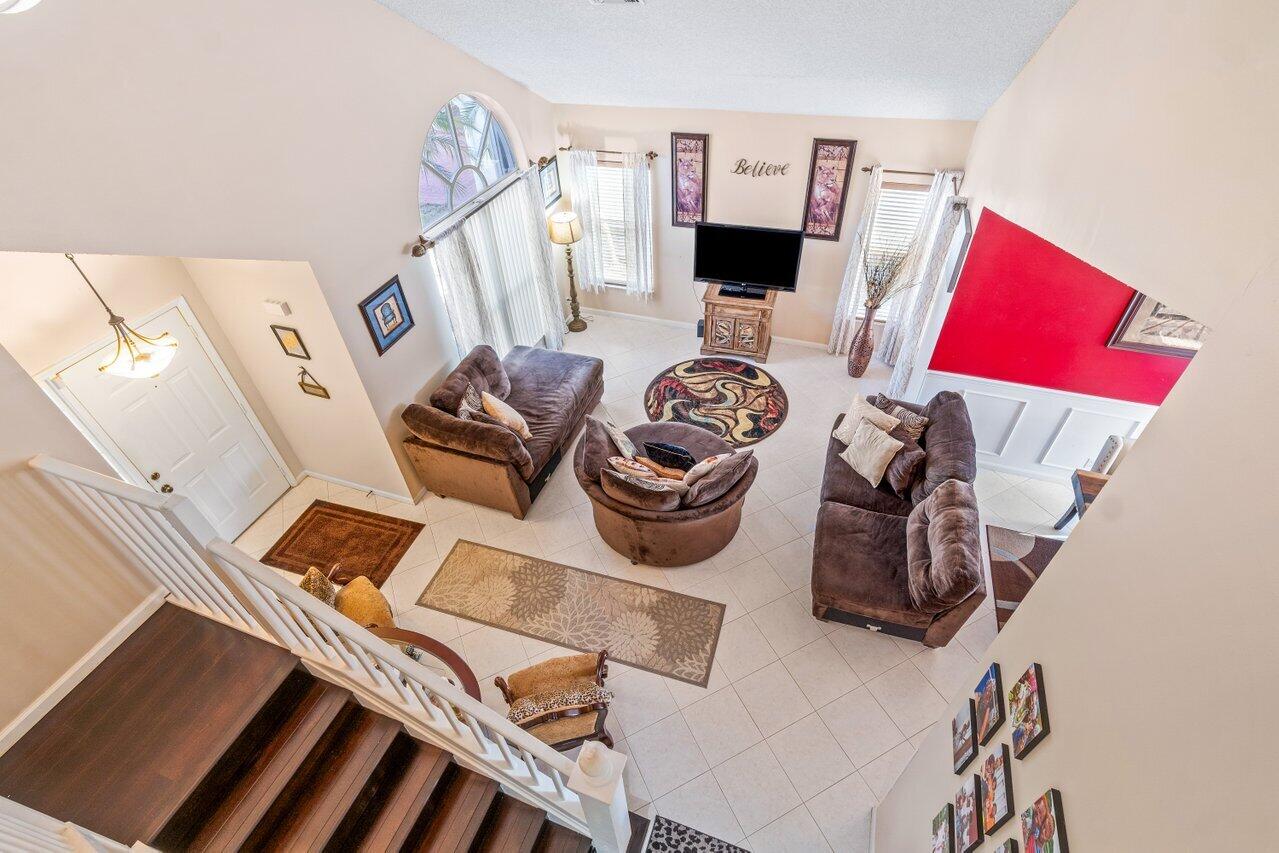 2915 NW 70th Avenue
