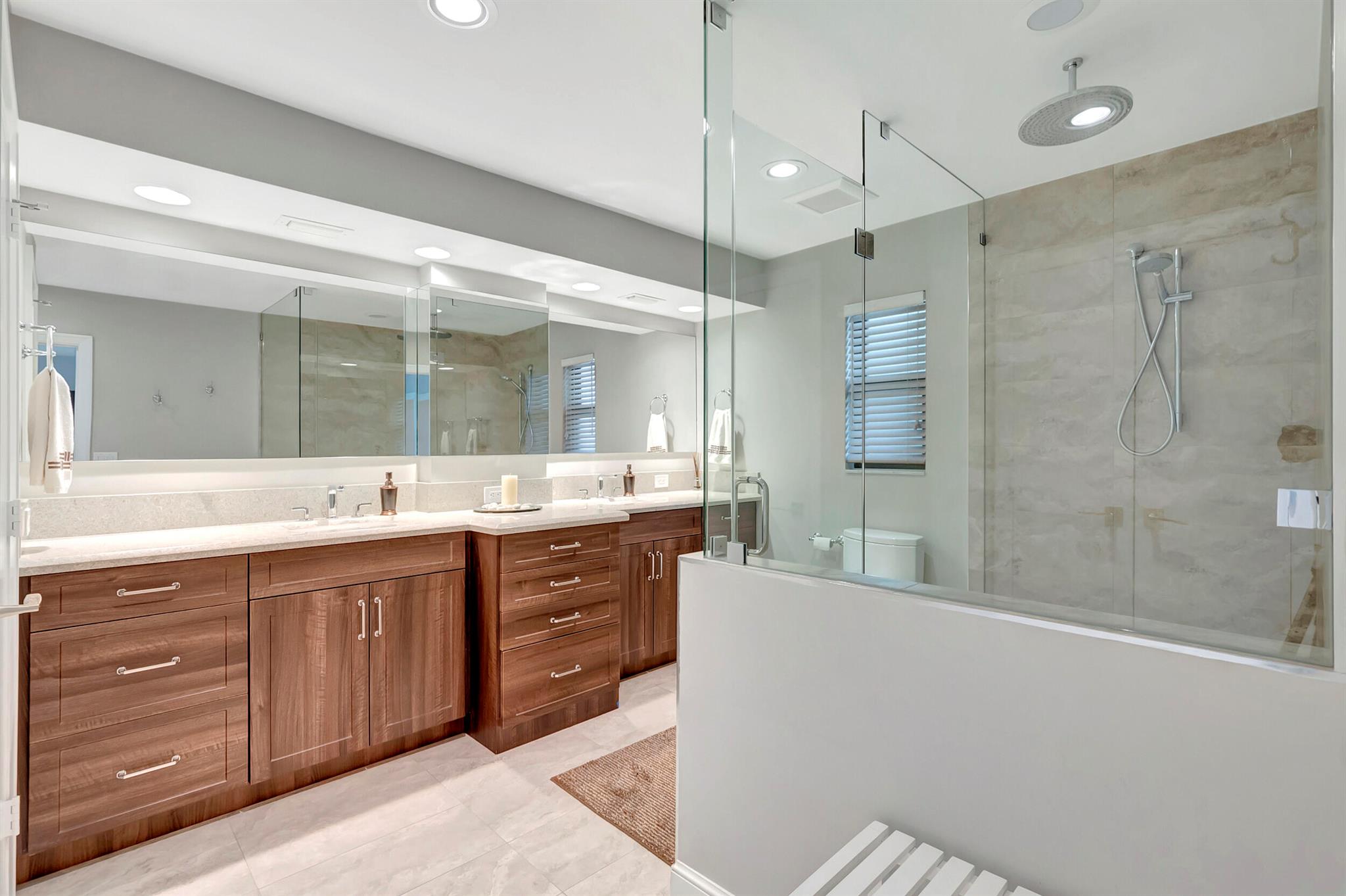 6708 Willow Wood Drive 1604