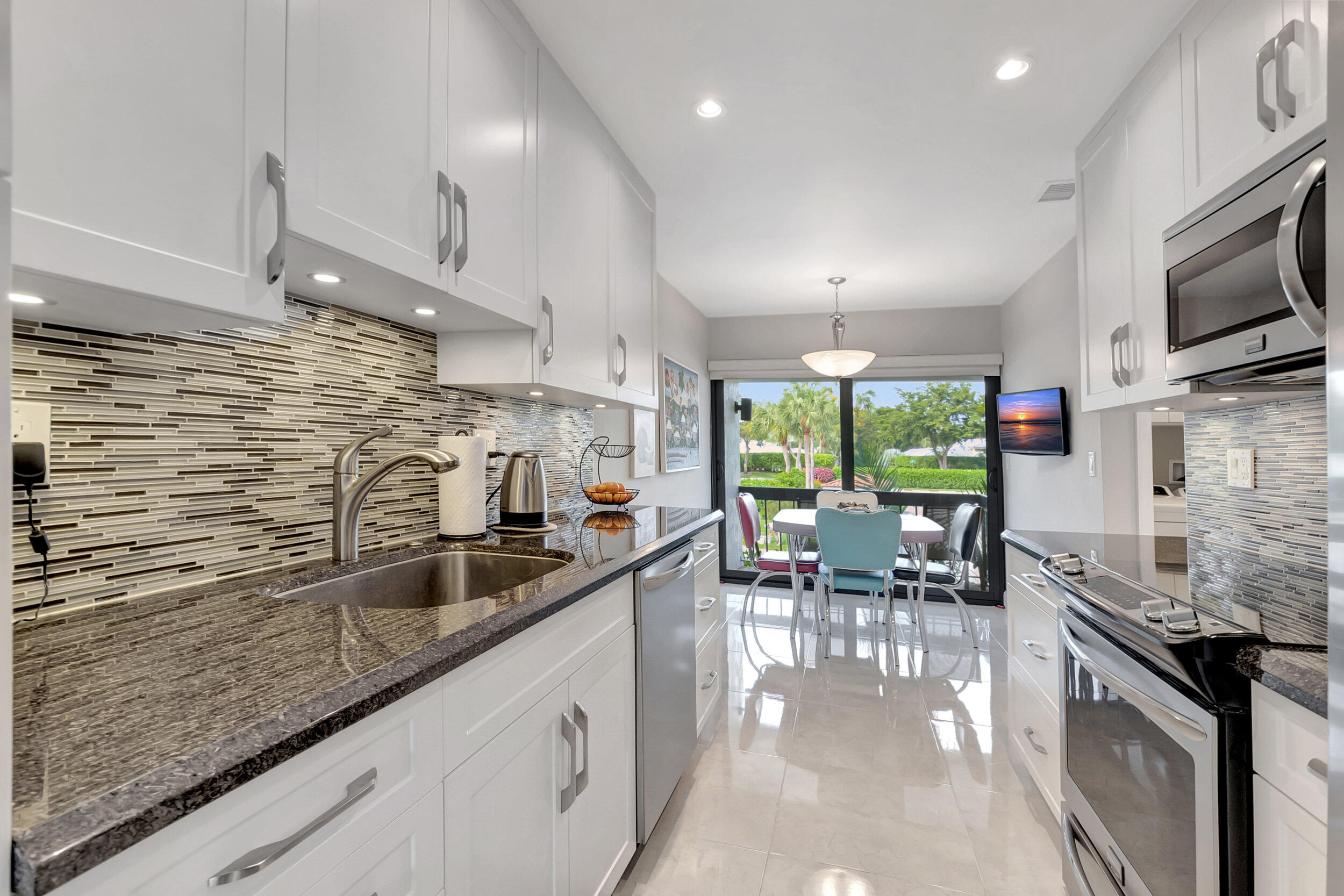 6708 Willow Wood Drive 1604