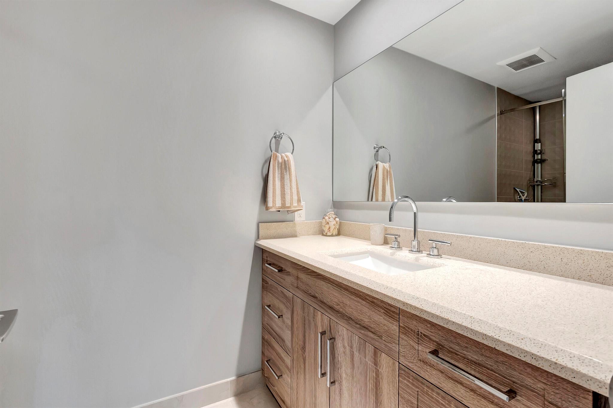 6708 Willow Wood Drive 1604