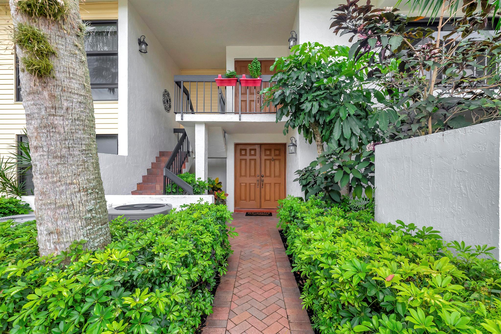 6708 Willow Wood Drive 1604