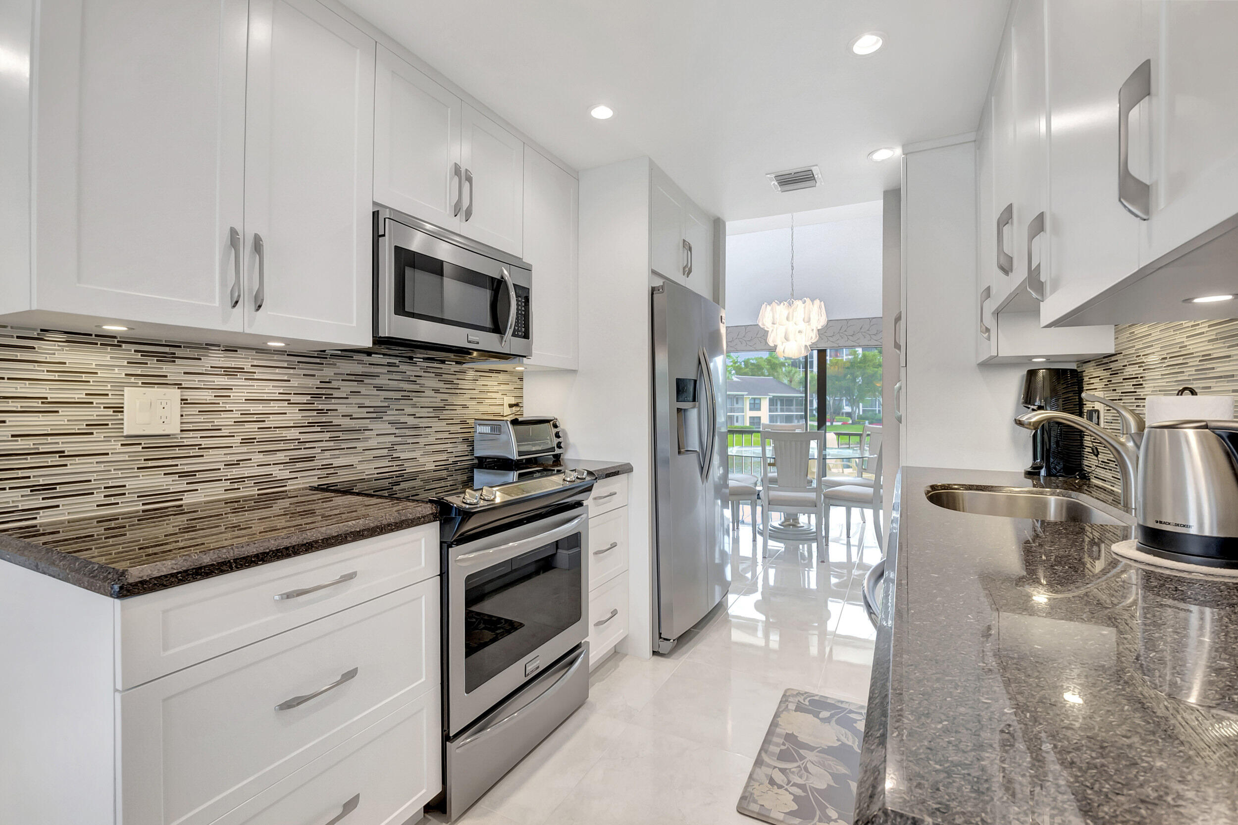 6708 Willow Wood Drive 1604