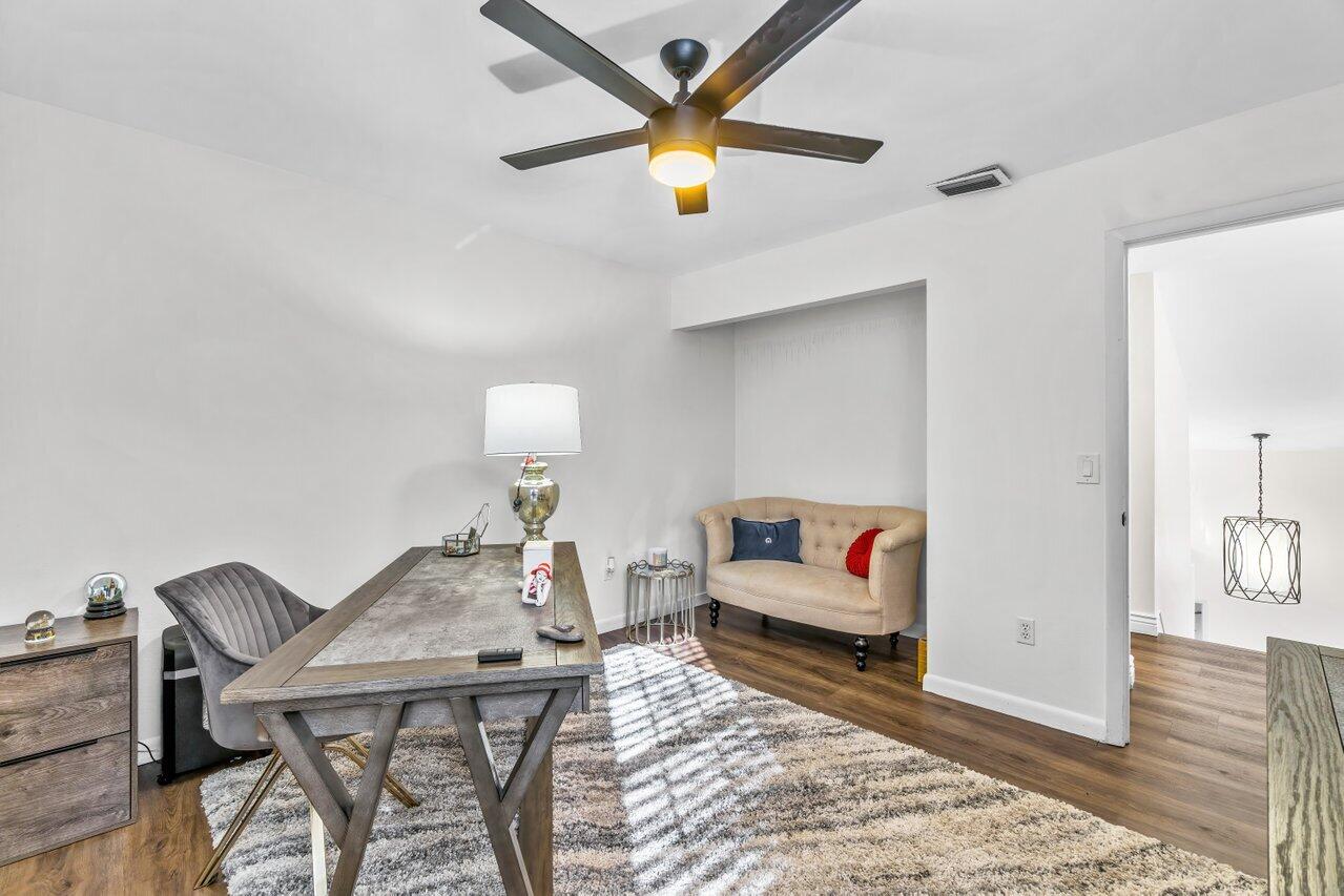 21419 Fairfield Lane