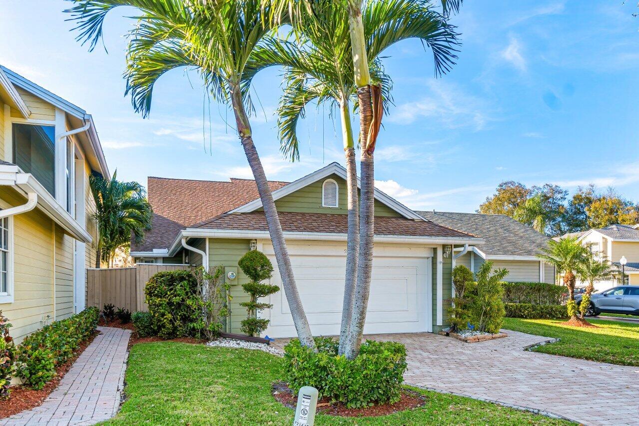 21419 Fairfield Lane