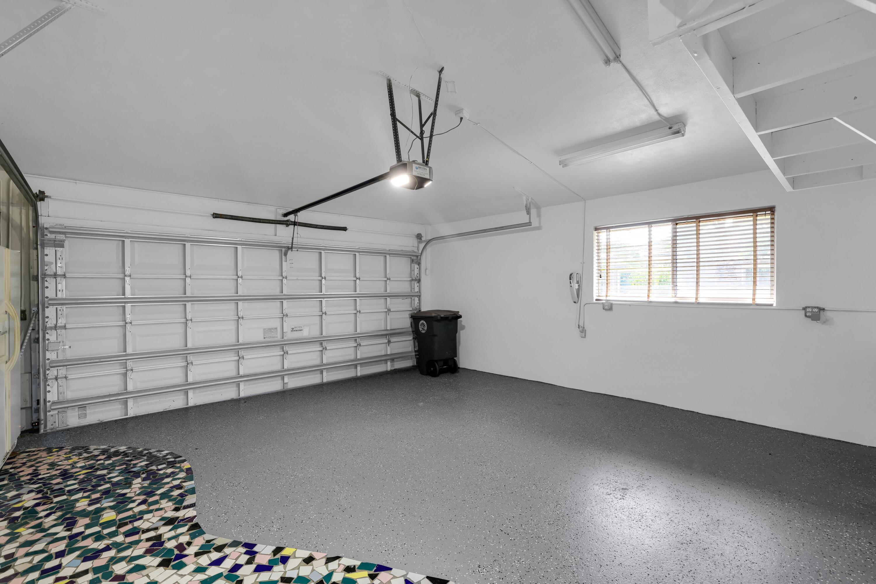 2241 NE 32 Street