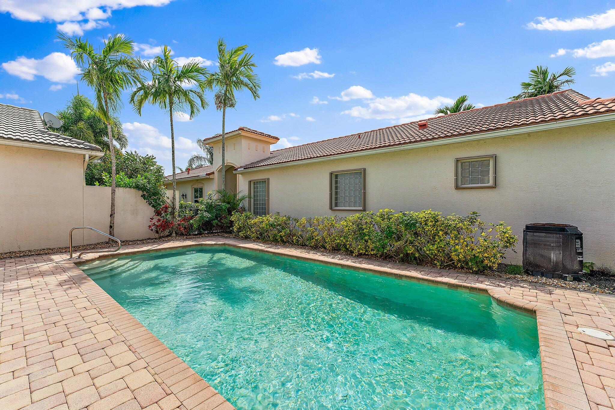 156 Isle Verde Way