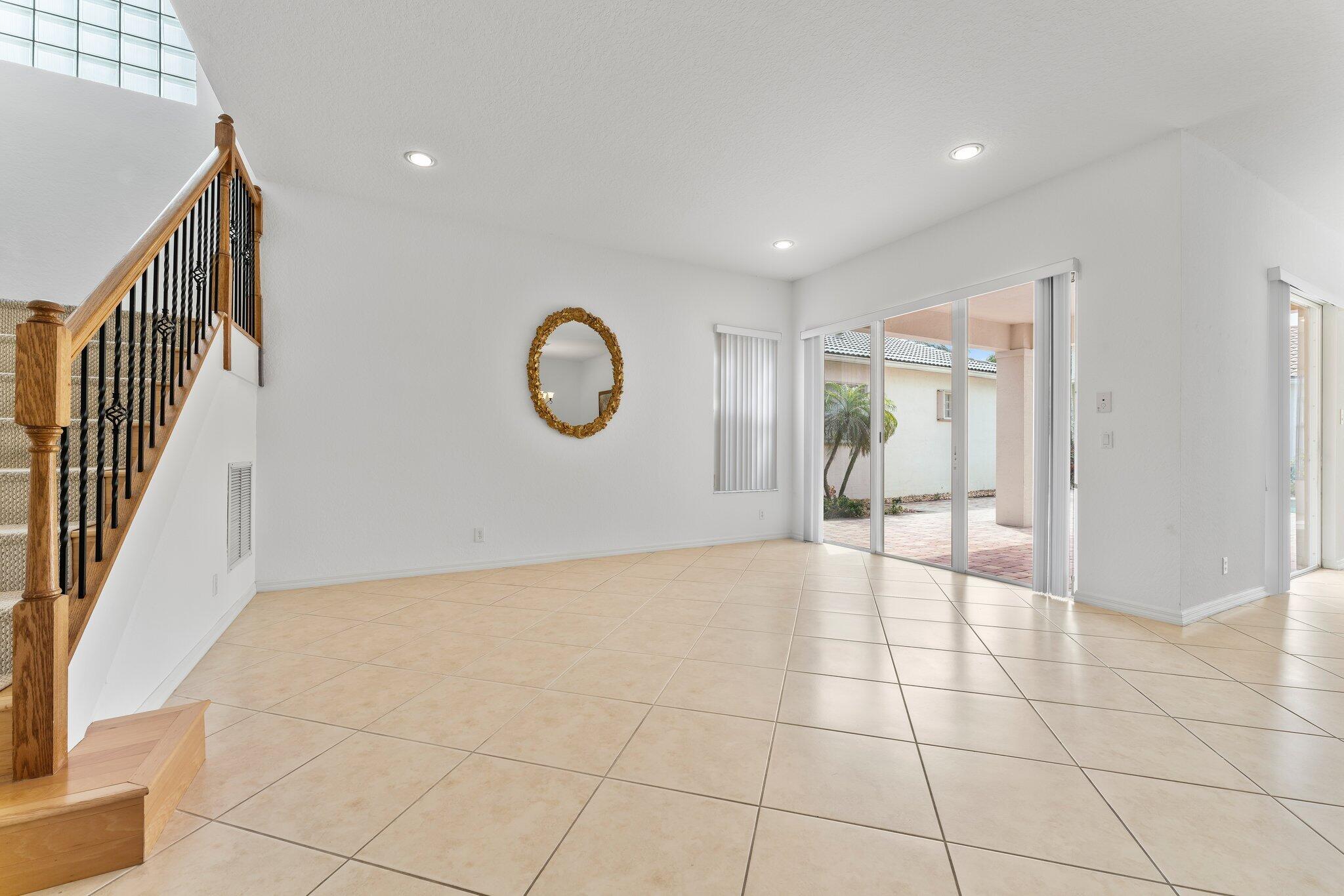 156 Isle Verde Way