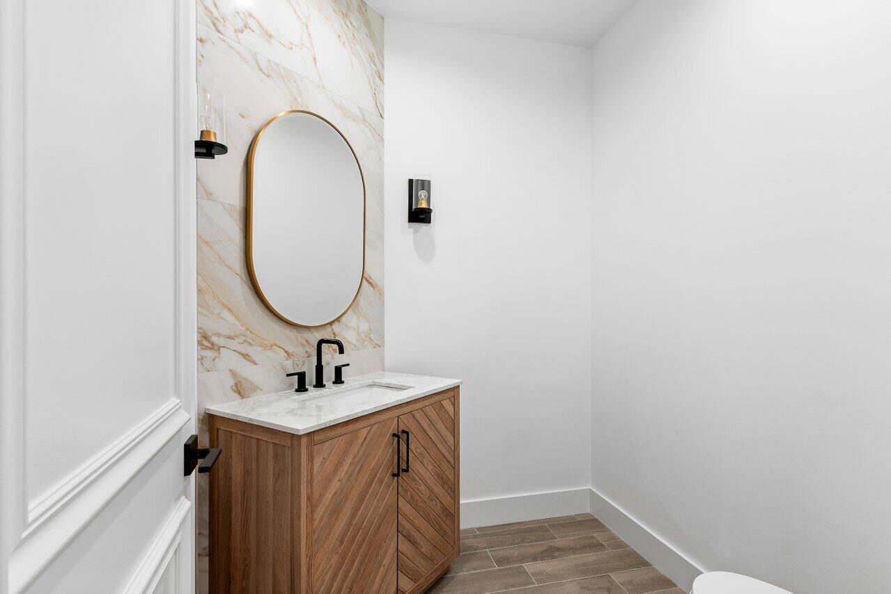 2625 NW 64th Boulevard