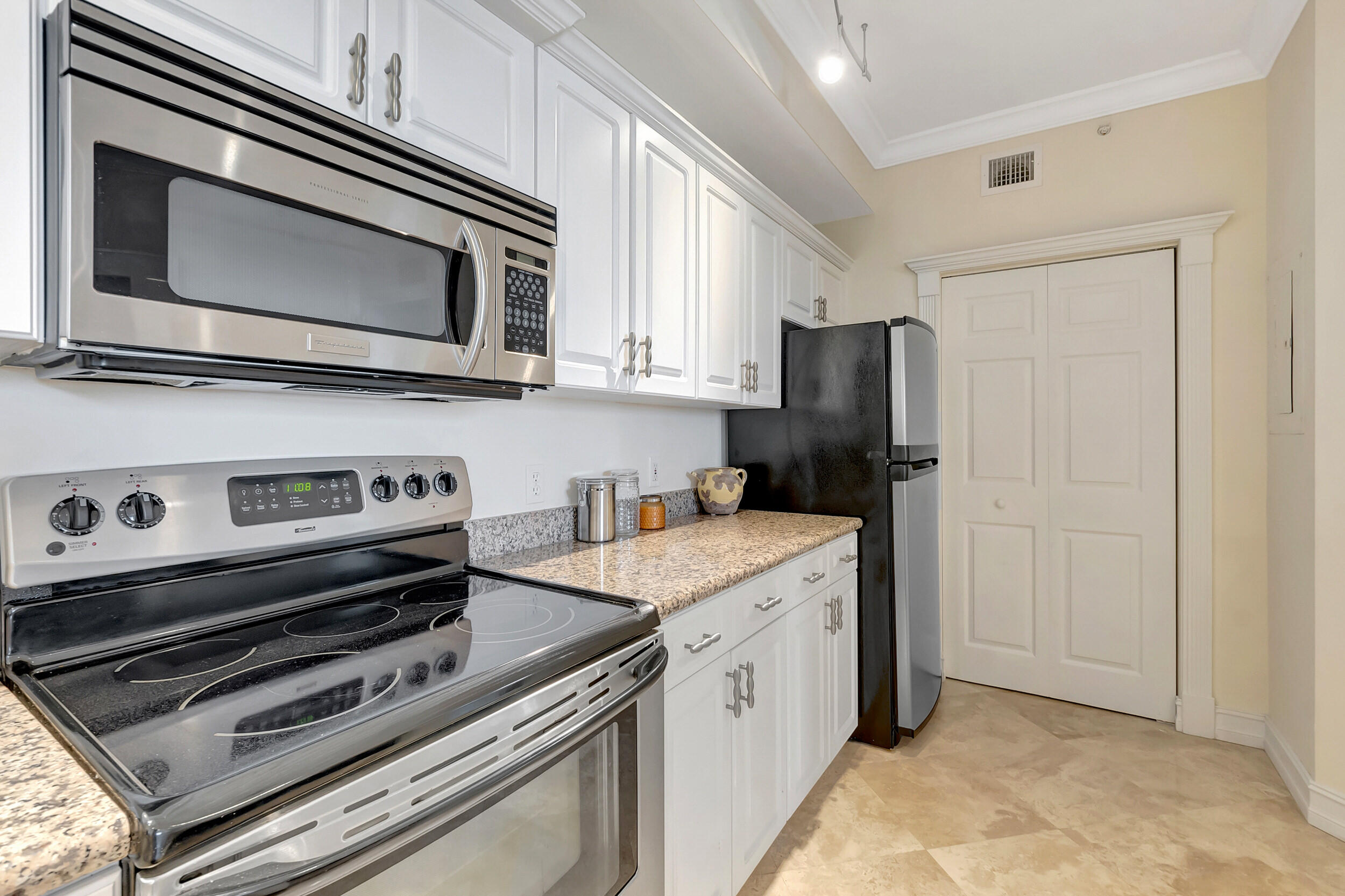 3606 S Ocean Boulevard Ph1003