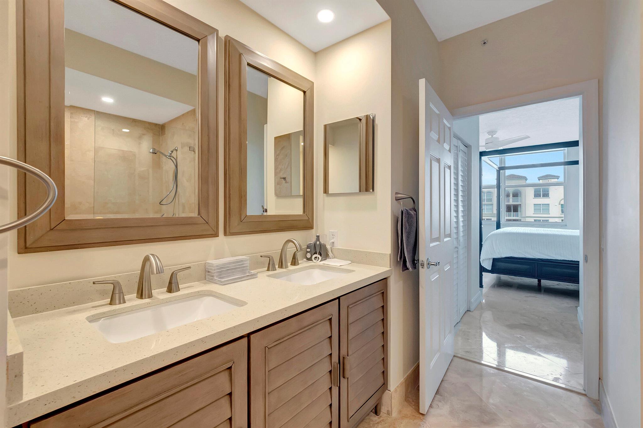 3606 S Ocean Boulevard Ph1003