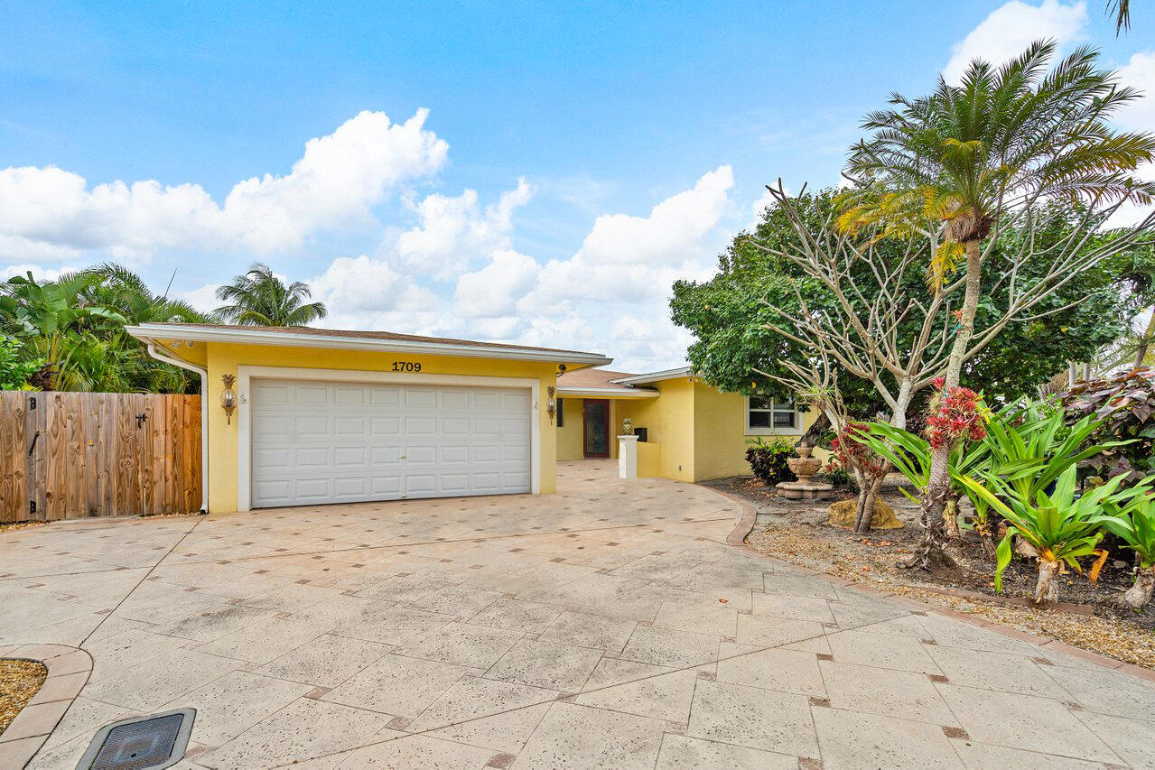 1709 Coral Gardens Drive