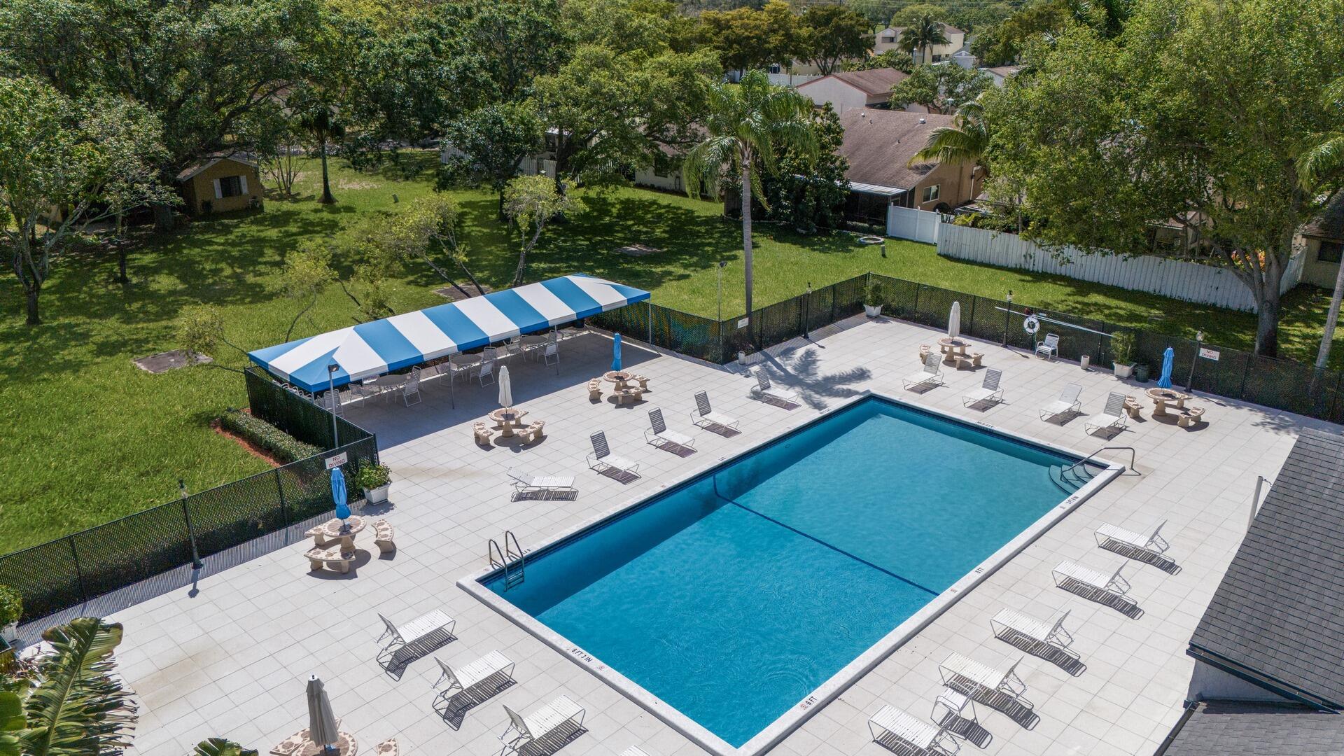 25 Hawthorne Lane, Boynton Beach