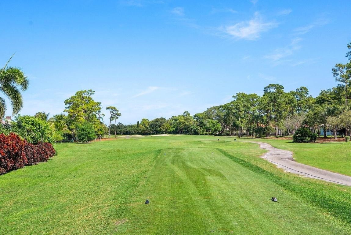 570 N Country Club Drive, Atlantis