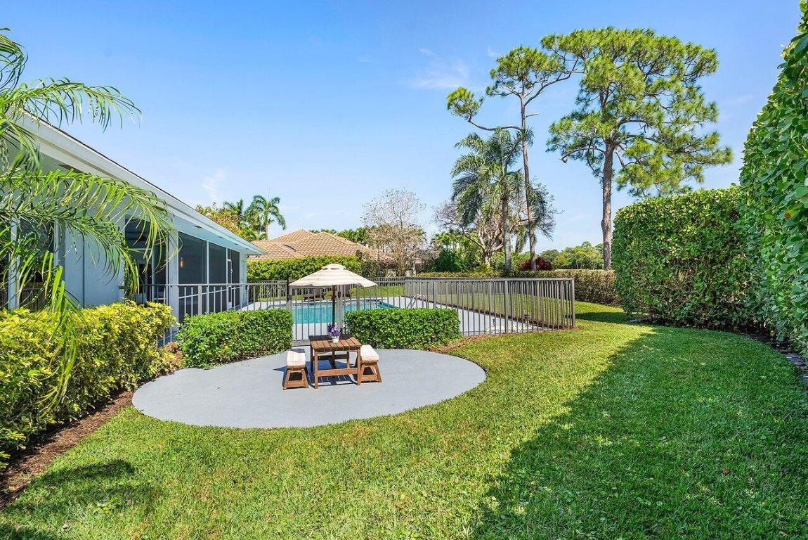 570 N Country Club Drive, Atlantis