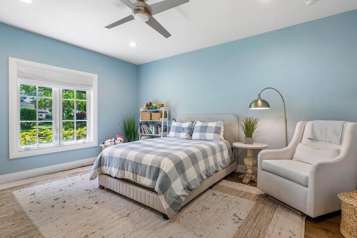 570 N Country Club Drive, Atlantis