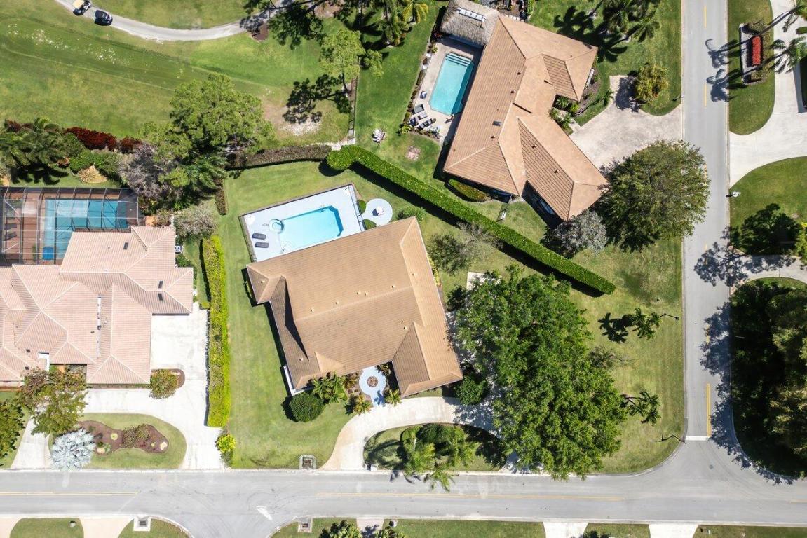 570 N Country Club Drive, Atlantis