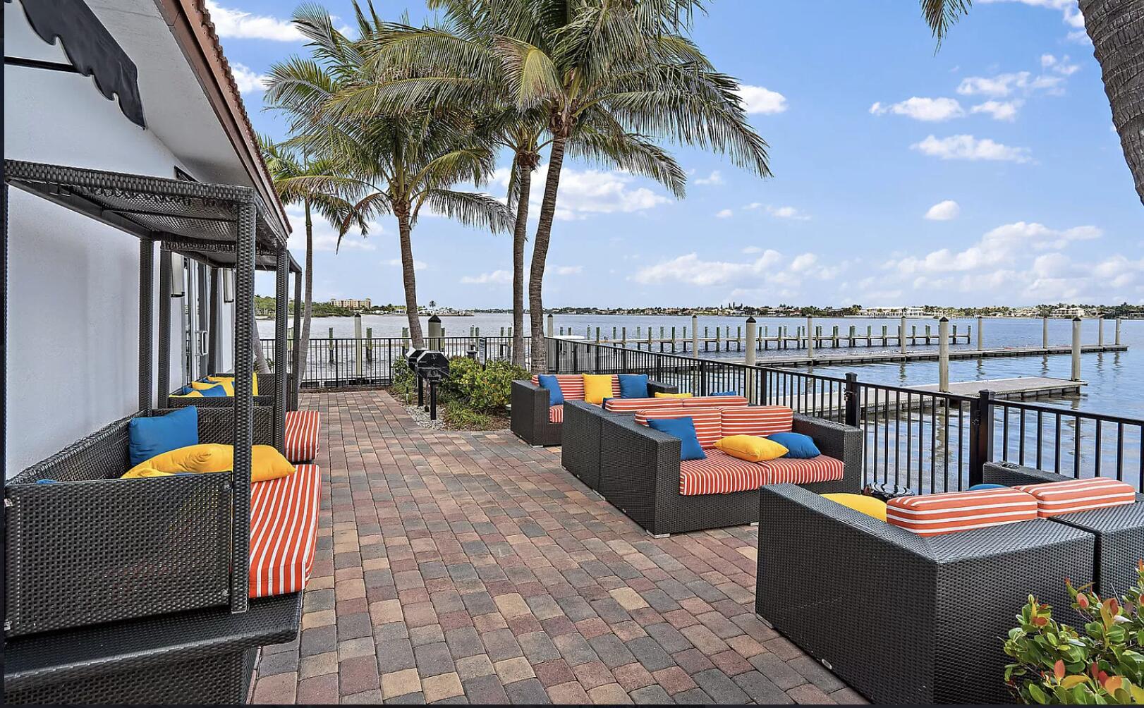 2690 N Federal Highway N 62