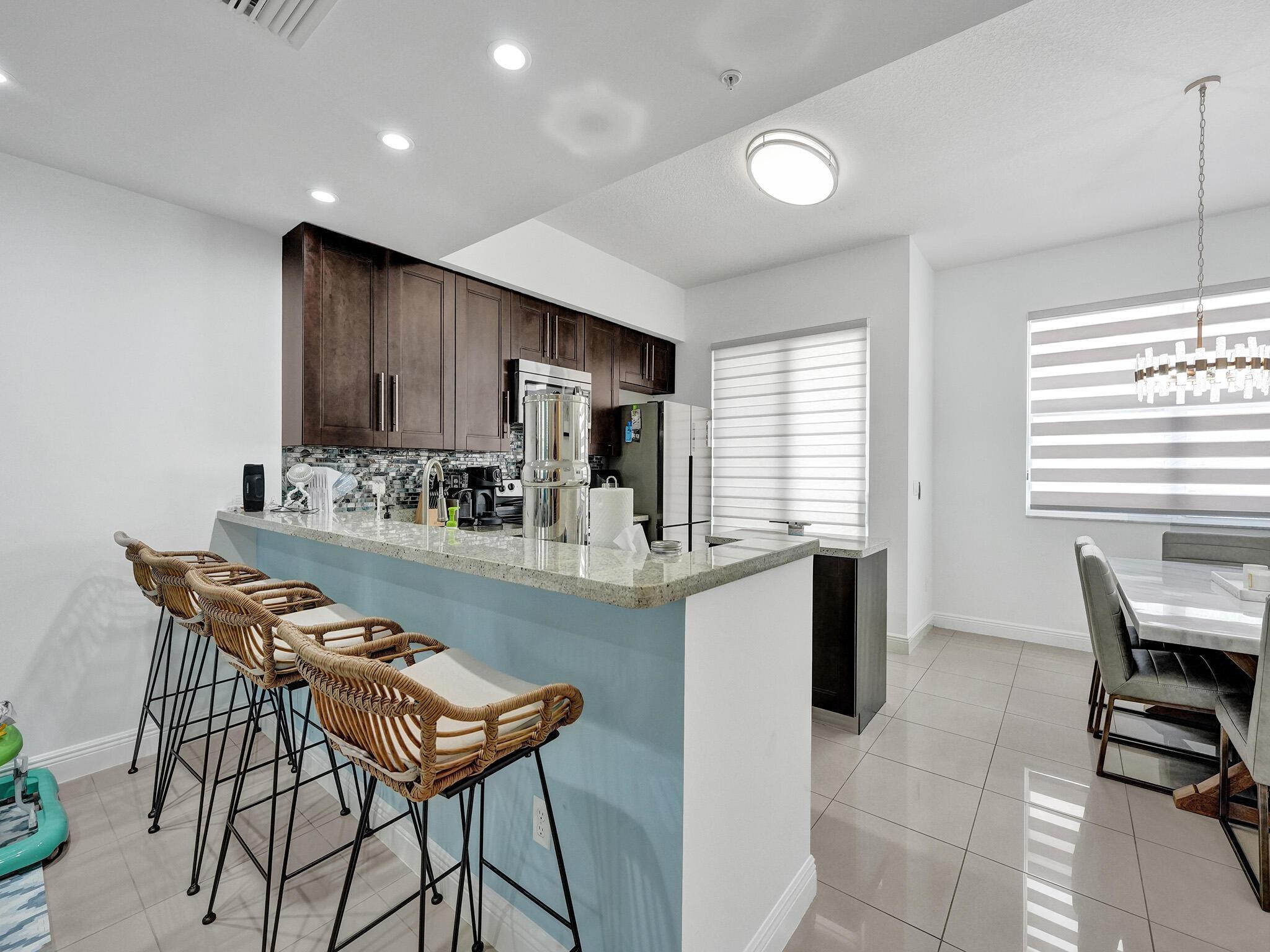 2690 N Federal Highway N 62