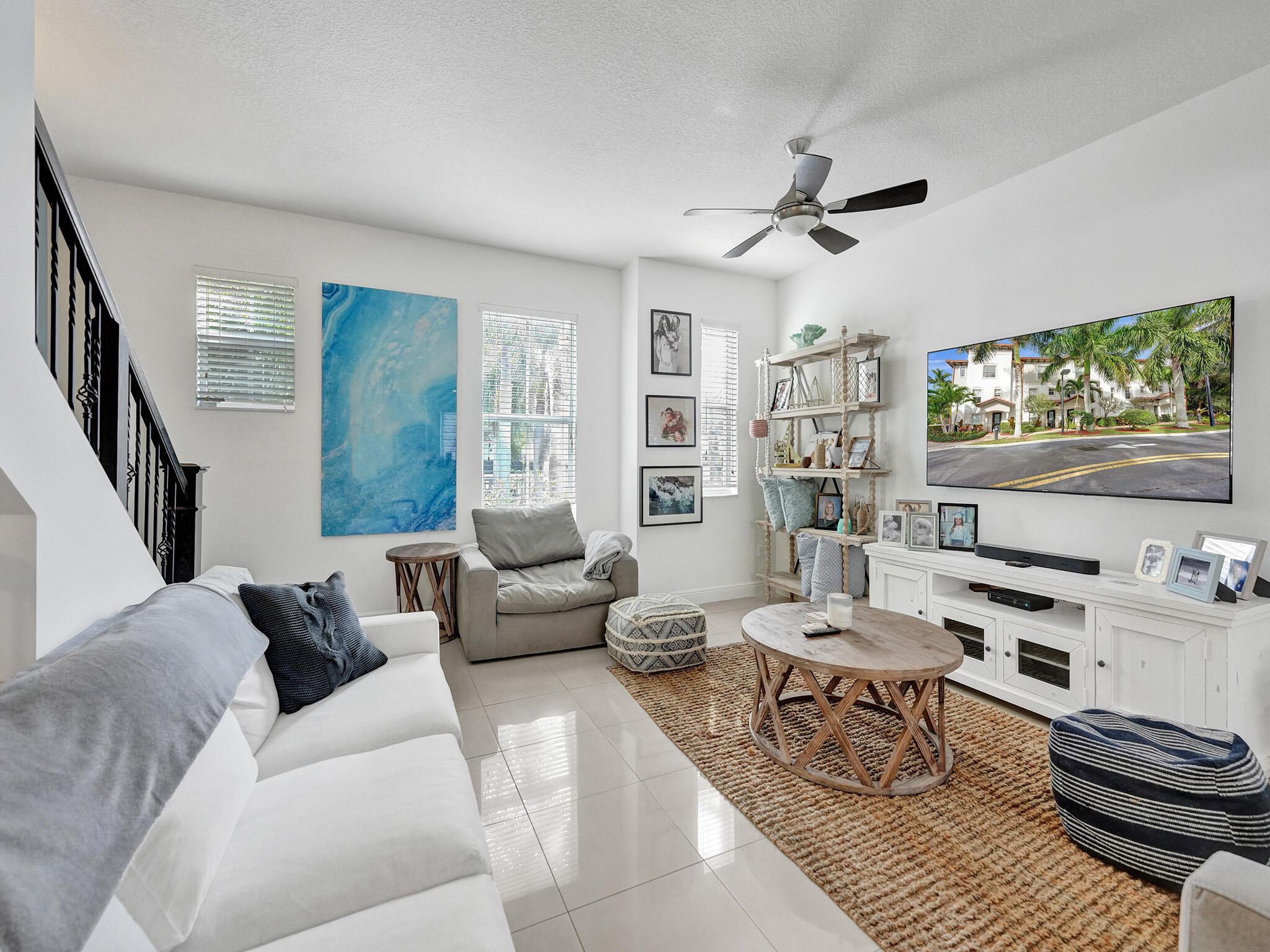 2690 N Federal Highway N 62