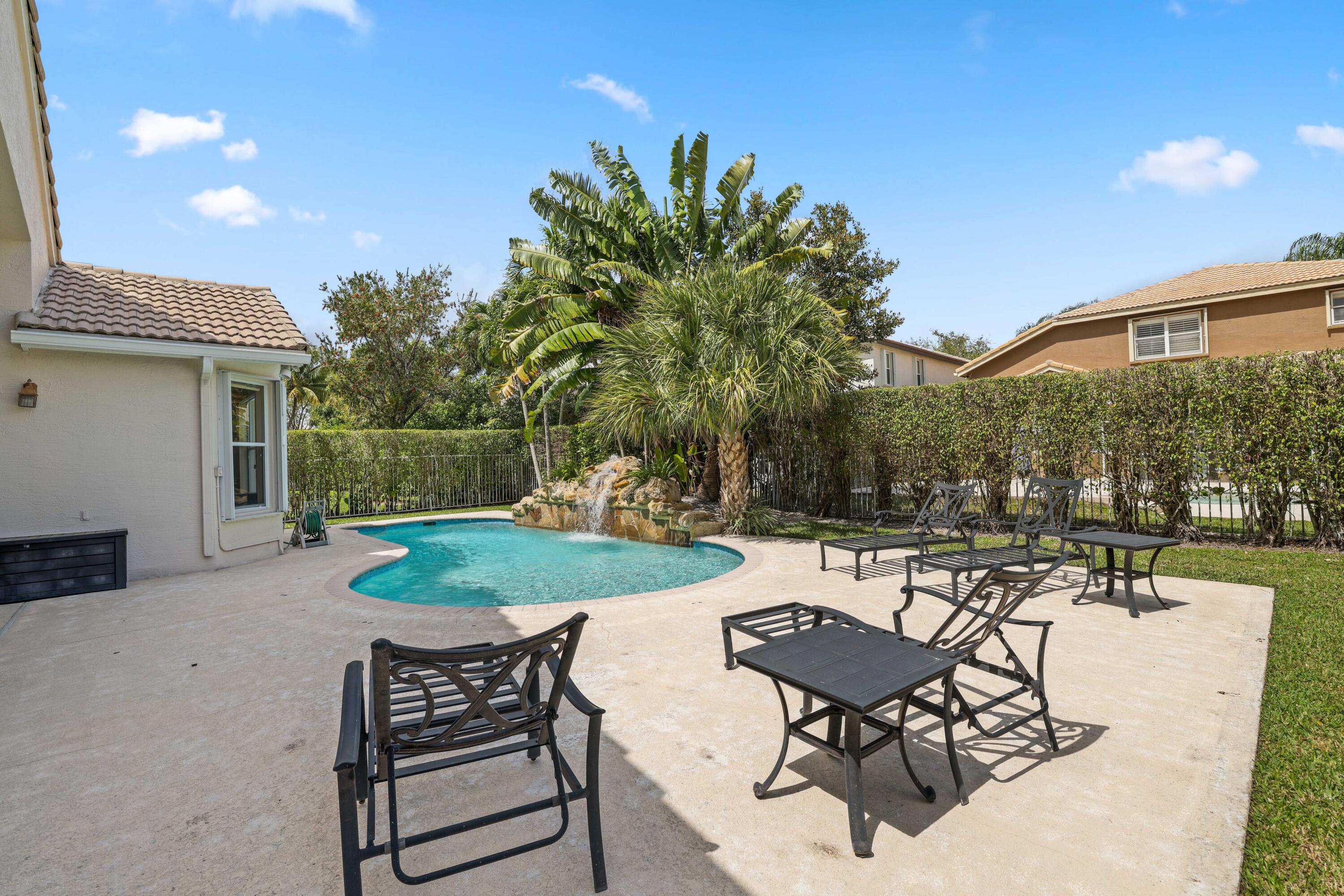 19353 Skyridge Circle
