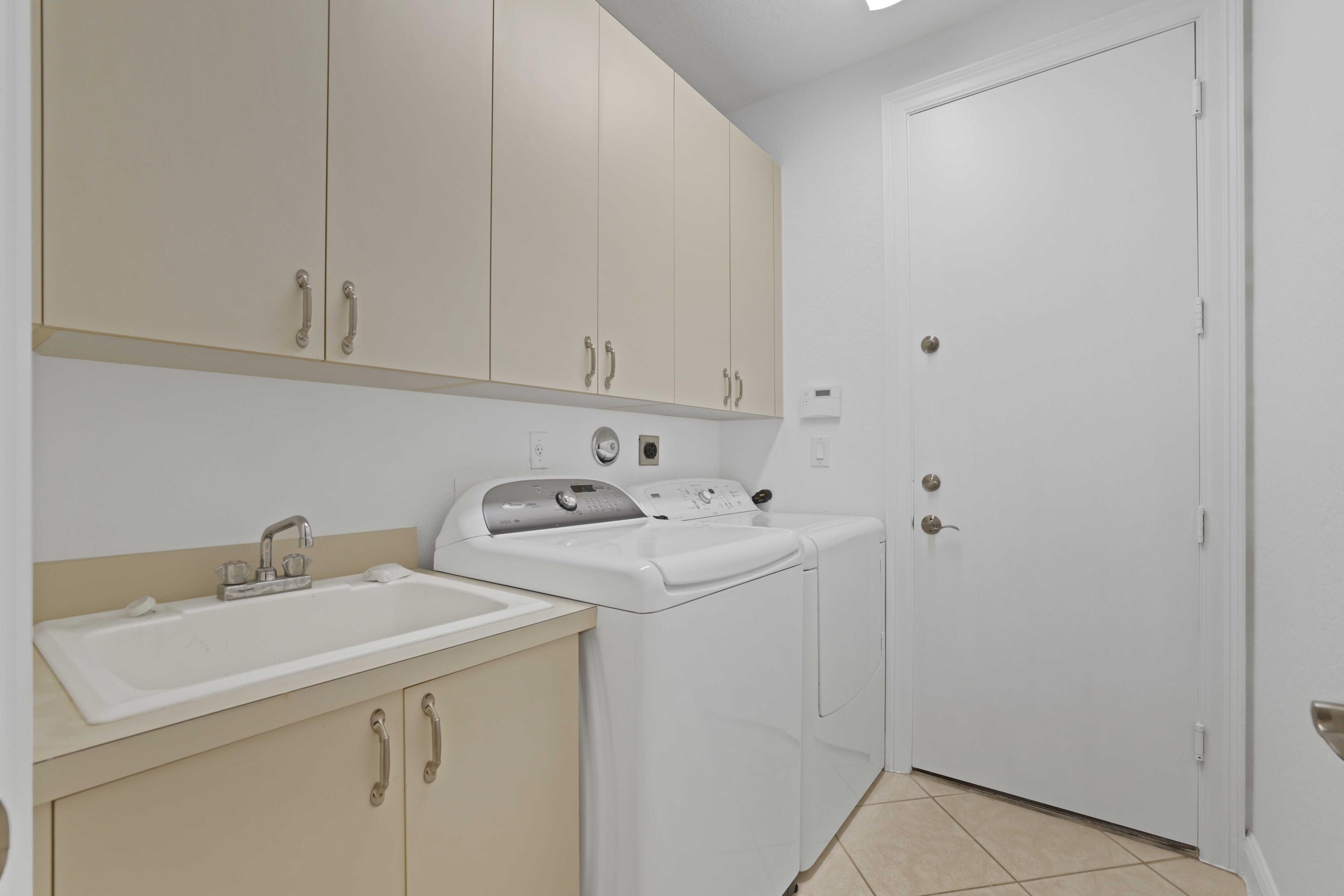 19353 Skyridge Circle
