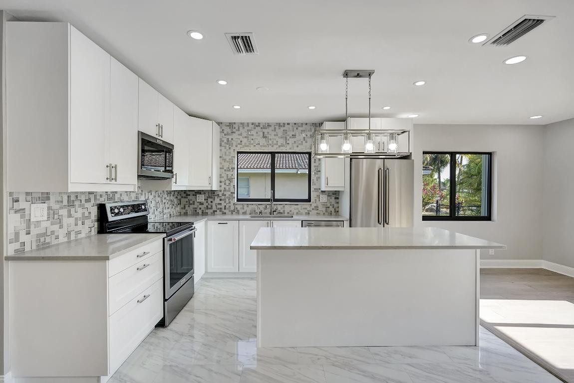 2960 NW 87th Terrace