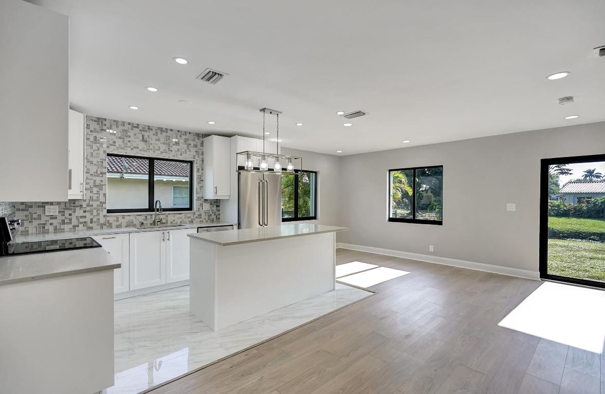 2960 NW 87th Terrace