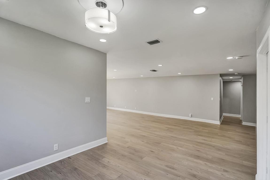 2960 NW 87th Terrace