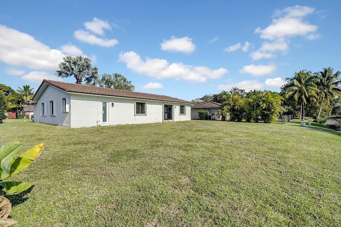 2960 NW 87th Terrace