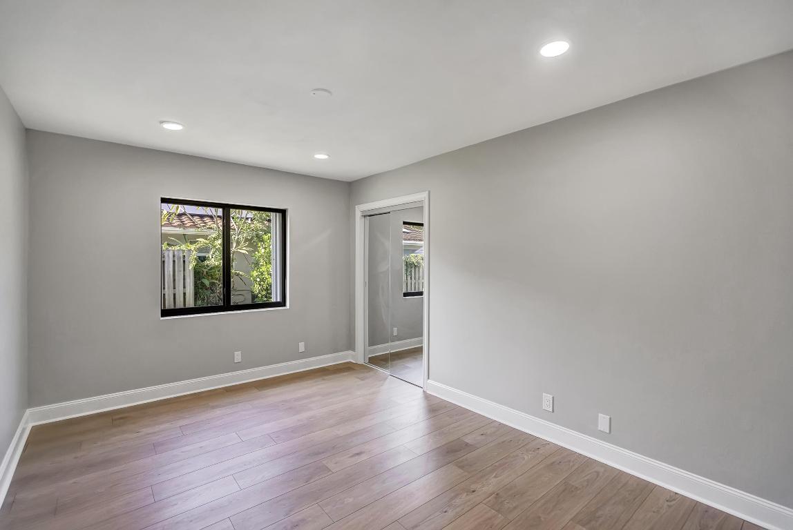 2960 NW 87th Terrace