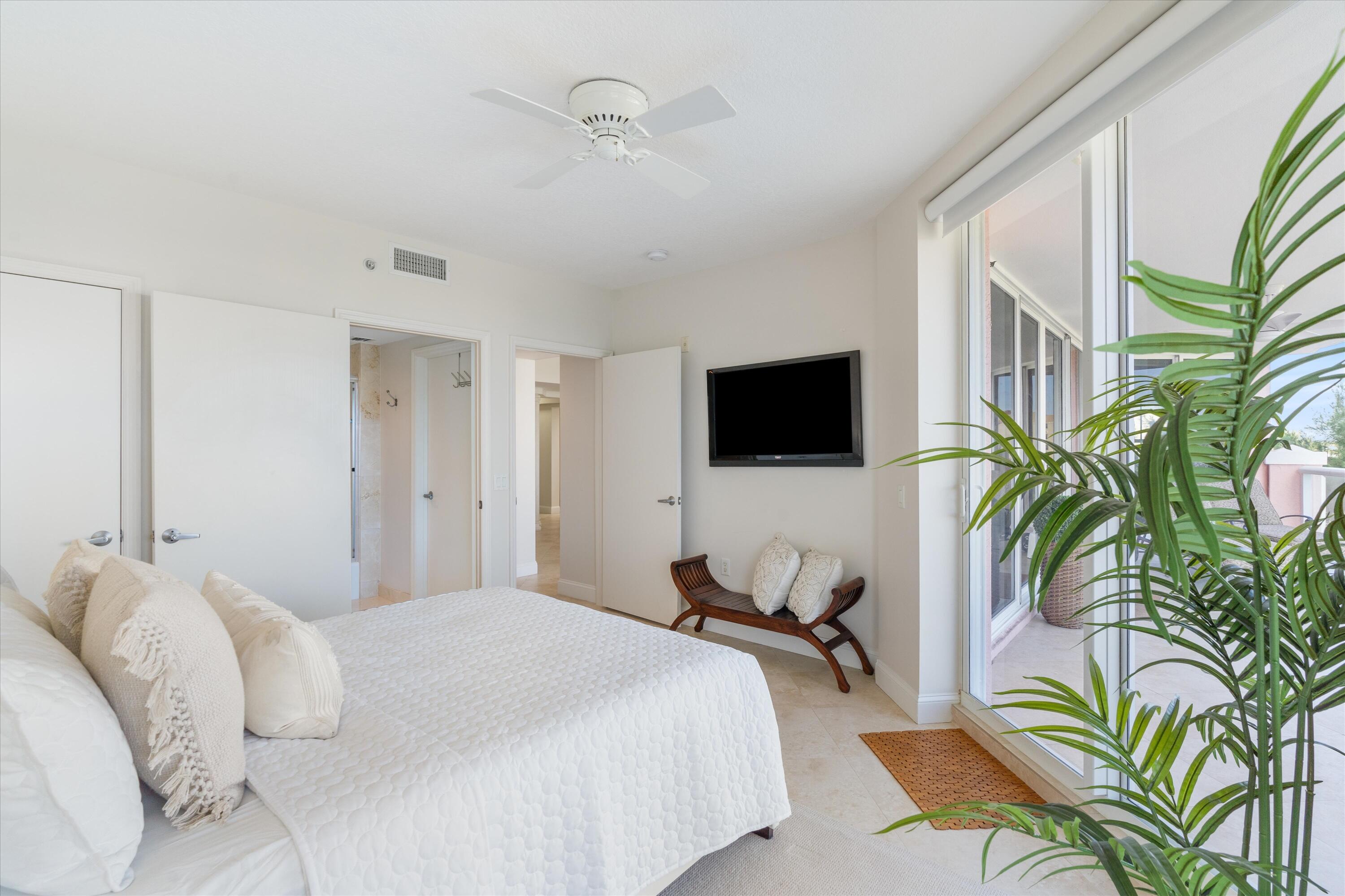 2051 SE 3rd Street 407, Deerfield Beach Unit: 407