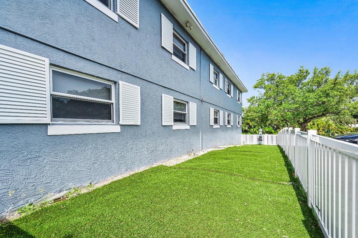 801 Andrews Avenue 5, Delray Beach Unit: 5