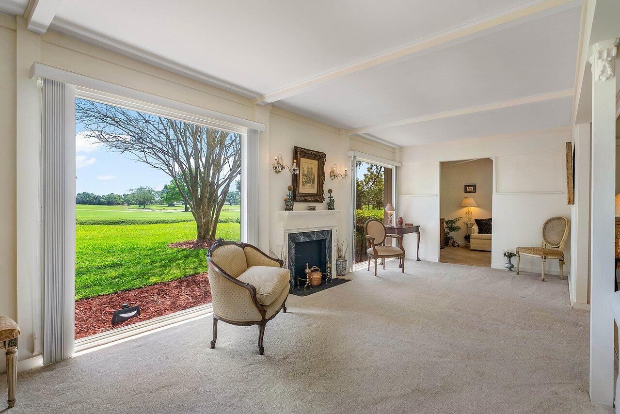 261 N Country Club Drive, Atlantis